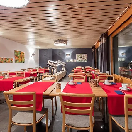 Du Hotel 3*